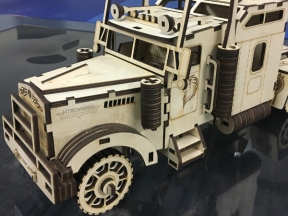 Mẫu corel mô hình xe tải mới